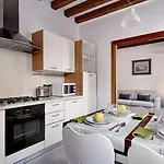 Salmaso Apartments