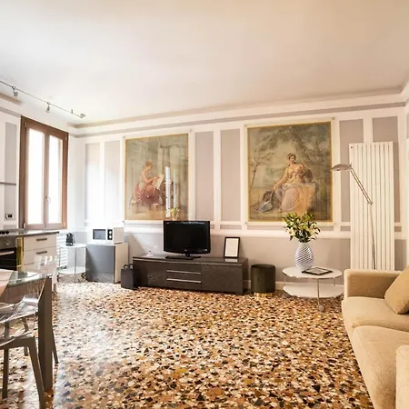 Salmaso Apartments *
