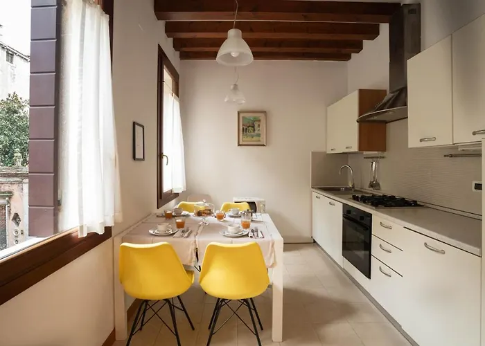 Daire Salmaso Venedik